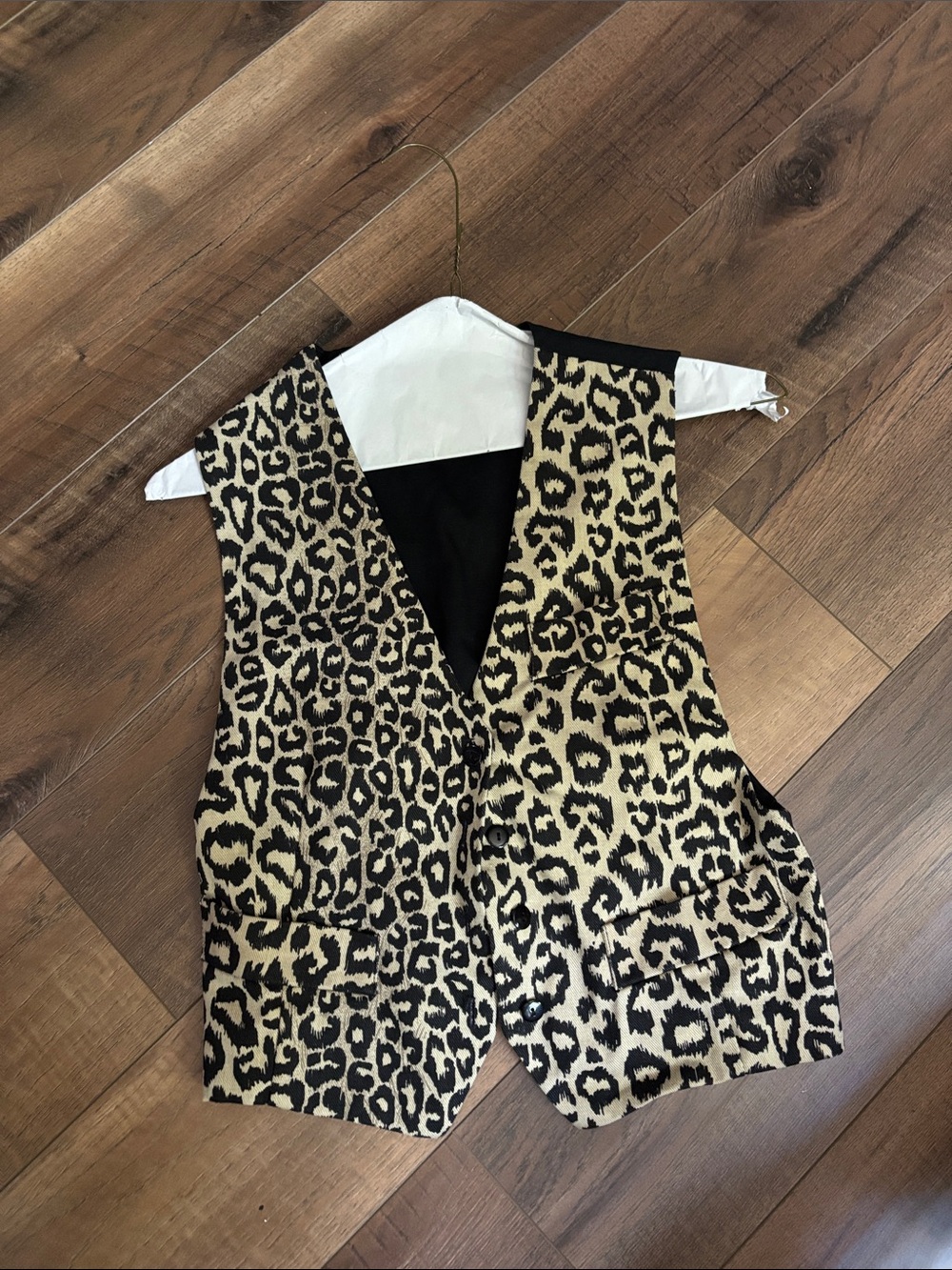 Vintage Carriage Court Women’s Leopard Cheetah Print Vest